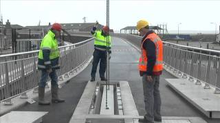 GPTV Wetterskip Fryslân test zeewerende keermuur [upl. by Mari106]