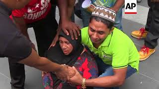 Rohingya migrants in Malaysia protest violence in Myanmar [upl. by Yenitirb399]