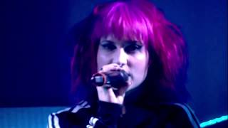 B O B  Airplanes feat Hayley Williams Live MTV 2010 [upl. by Nylsej]