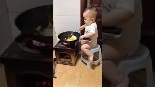 Baby can cooking eggs 🤣🐣🍳👶🏻❤️✅🌈🚀 [upl. by Hephzipa653]