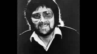 Gerry Rafferty  The Right Moment [upl. by Hilliary]