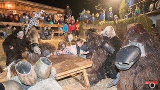 Krampus Teufel Tischziachn in Nussdorf Debant Mairjoslhof Toiflgruppe [upl. by Berkin]