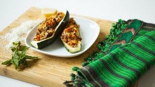 Rezept Gefüllte Zucchini mit Hackfleisch und Reis  Allrecipes Deutschland [upl. by Austine]