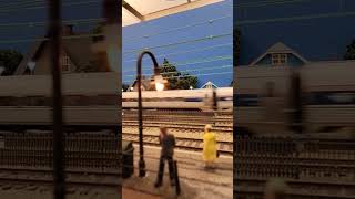 Ho scale Amtrak Pennsylvanian passing Crum Lynn amtrak fasttrains pennsylvania amtrakdiesels [upl. by Opalina198]