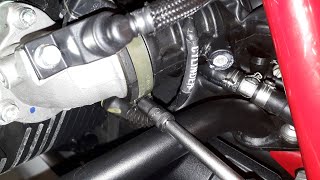 Moto Guzzi V85 TT – Replacing Original Hose Clamps on Throttle Body Hose [upl. by Westfall862]