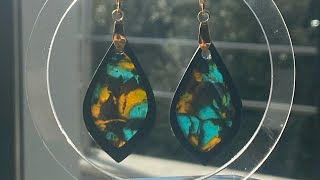 Boucles d’oreilles cœur translucide en pâte polymère 🤩 [upl. by Aidahs]