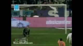 Zinedine Zidane vs Valencia 2003 [upl. by Eltotsira]