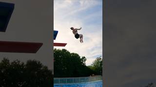 Meine FREUNDIN macht FREIBAD TRICKS nach💧challenge backflip Freibad [upl. by Norra]