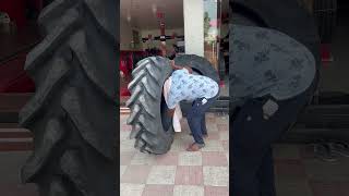 MRF టైర్స్ లో రెండు రకాలు ఉన్నాయి raghutractorvlogs best reels trending viralshort [upl. by Ettezus]