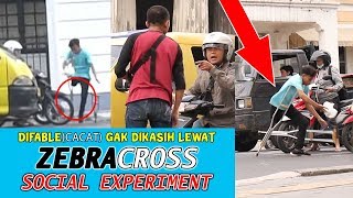 Social Experiment jadi ORANG CACAT DITABRAK SAAT MELINTAS DI ZEBRACROSS  BangZizz PART 12 [upl. by Adnim287]