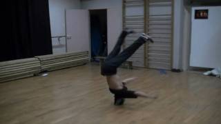 THE BEST HEAD SPIN  BBOY IN THE WORLD [upl. by Ewold281]