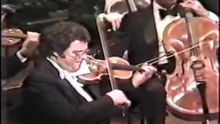 Itzhak Perlman Shreds Mendelssohn Violin Concerto [upl. by Haelem]