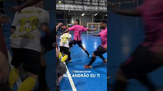 QUASE PEGA O CRUZADO 👀 futsal varzea futebol futsalskills futsalarte y viral [upl. by Akiem]