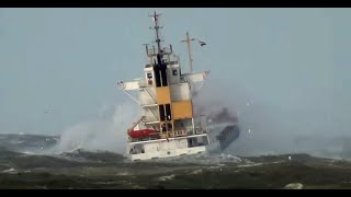 Stormy Weather Westkapelle NL 07122011 [upl. by Yer]