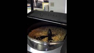 CRETORS 32 OZ POPCORN KETTLE POPPING DEMO [upl. by Allister511]