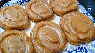 Honey Buns pastry rolls by Little Debbie [upl. by Jahncke]