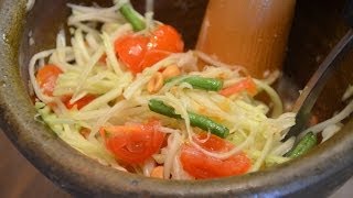 How to Make Thai Papaya Salad  Som Tum ส้มตำ Thai Food [upl. by Brey966]