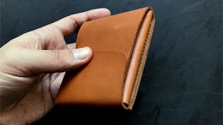 Minimalist Leather Wallet Review  Weldon Woods [upl. by Paolina]