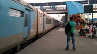 Kalka Shatabdi with HOG WAP7 and Duronto EOG Blasts Past Sonipat at Full speed [upl. by Eihctir]