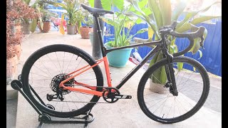 Giant Revolt X 1 Suspension Gravel Bike  Rockshox Rudy [upl. by Iztim]