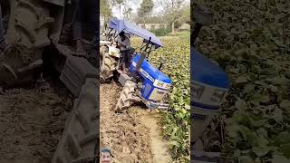 Swaraj tractor gadi fasne ke bad JCB se nikalna swaraj744 farmersunions tractorparade youtube y [upl. by Enylekcaj121]