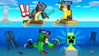 Minecraft SPEEDRUNNER vs HUNTERS On WATER [upl. by Naxor]