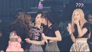 lisa kissing jisoo on her 25th birthday  a lisoo moment [upl. by Tarttan]