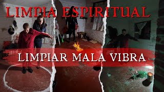 Limpia para eliminar la mala energía limpia espiritual [upl. by Vander351]