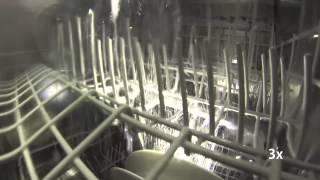 Binnenin een Vaatwasser  Inside a dishwasher [upl. by Lertnom]