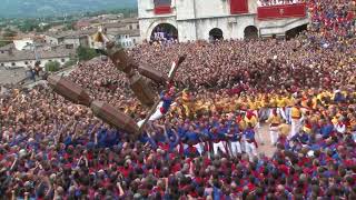 GUBBIO  Festa dei Ceri 2024 Alzata in Piazza Grande wwwcronacaeugubinait [upl. by Naitsirt924]