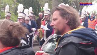 Excelsior Groningen loopt in Groningen Koningsdag 2017 [upl. by Suk150]