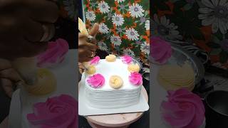 Square cake shortvideo​ cake​ cakedesign​ minivlog​ food​ cakedecorating​ 😊😊 price 800 😱 [upl. by Sateia314]