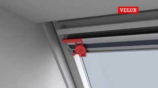 Instalación Cortina de oscurecimiento VELUX [upl. by Tallula67]