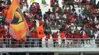 Suphanburi FC 40 Narathiwas FC Thai Division1 2010wmv [upl. by Anaeed]