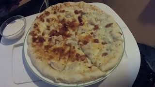 FOOD REVIEW OF THE CHICKEN BACON RANCH GREAT VALUE STUFFED CRUST PIZZA [upl. by Immas577]