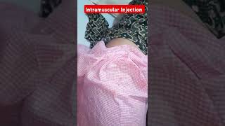 Intramuscular Injection Kaise Lagaye 💉💉  shorts ytshorts injection doctor buttockinjection [upl. by Yesiad]