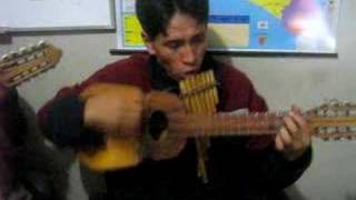 Charango y Zampoña Cariñito  Perú [upl. by Nirac]