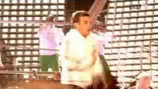 Robbie Williams  Let Me Entertain You Leeds [upl. by Masera]