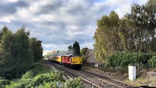 37607 and 37425 Storm past Bessacarr Halt with 1Q86 Welwyn Garden city  Derby RTC [upl. by Maag68]