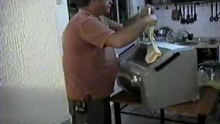 Laminadora de masa para pizza y panadería [upl. by Fredkin]