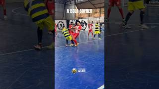 A BOLA SOFREU 😂⚽️ futsal futsalbrasil futebol futsalarte [upl. by Hgielrebma]