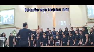 Perjalanan Salib Vocalista Angels Choir [upl. by Bonner]