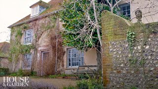 Exploring Charleston House An Expression of Early 20thCentury Art  Houses with History [upl. by Anatolio721]