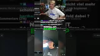 Papaplatte reagiert auf Tiktok papaplatte papaplatte twitch twitchtok lustig funny streaming [upl. by Oad]