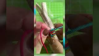 Quick tutorial  3 Strand Ringbolt Hitching  Cotton cord dog leash with paracord type 1 [upl. by Lizette]