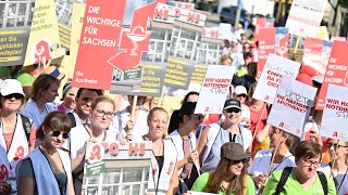 Protest Tausende für die Apotheke vor Ort [upl. by Yaluz]