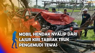 NGAWI  Mobil Hendak Nyalip Dari Lajur Kiri Tabrak Truk Pengemudi Tewas [upl. by Llenoil]