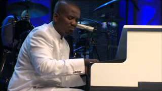 Jehova Live  Sfiso Ncwane [upl. by Acirretal]