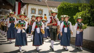 🎺 Bezirksmusikfest in Sistrans Tirol 2023  Festumzug mit Defilierung [upl. by Sisely223]