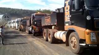 TRANSPORTE DE UM TUBO DE 500 TONELADAS EM FOZ DO IGUAÇU PARANA BRASIL [upl. by Nekal]